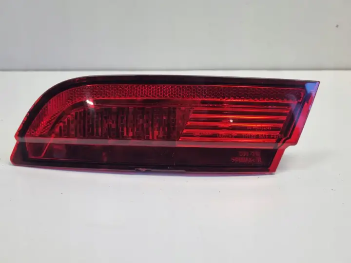 Jaguar XF X250 TYLNIA TYLNA LAMPA PRAWA prawy tył w klape 8X2315K272CD