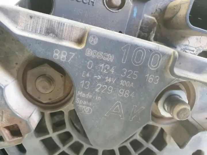 Opel Zafira B 1.6 16V ALTERNATOR bosch 100A 0124325163 13229984 AK