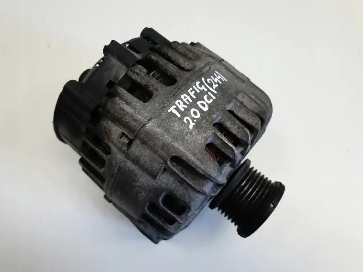 Renault Trafic II 2.0 DCI ALTERNATOR valeo 8200404459