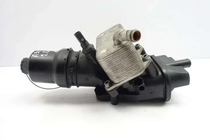 Audi A3 8P II 2.0 FSI OBUDOWA FILTRA OLEJU