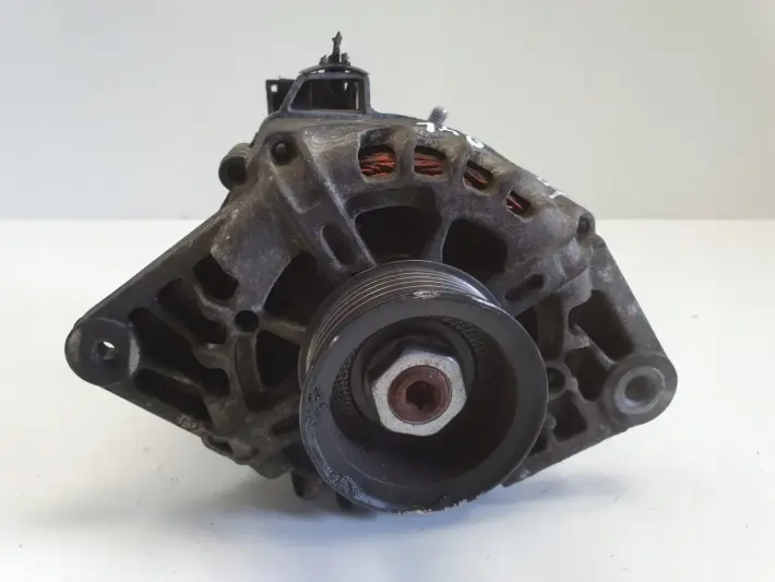 Hyundai i30 1.4 16V ALTERNATOR 90A 2655447 valeo 37300-2B101
