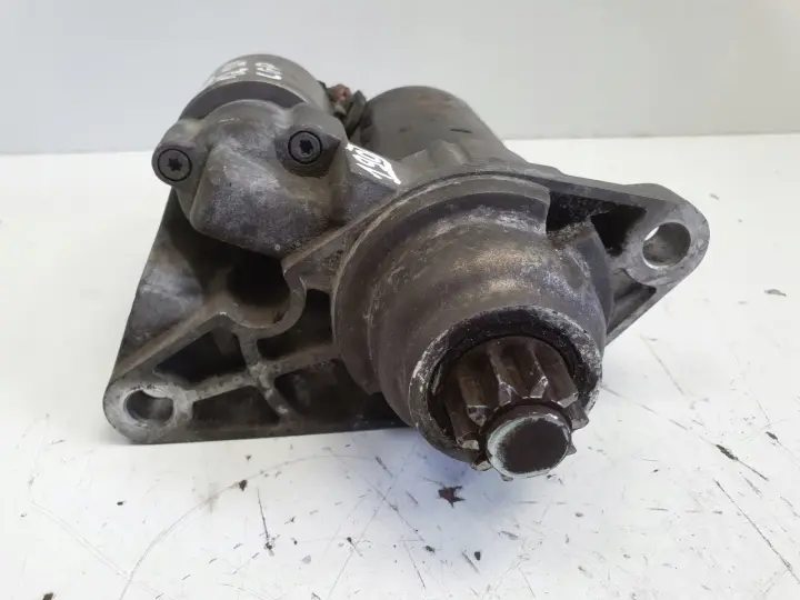 VW Polo V 1.2 12V ROZRUSZNIK bosch 0001120406