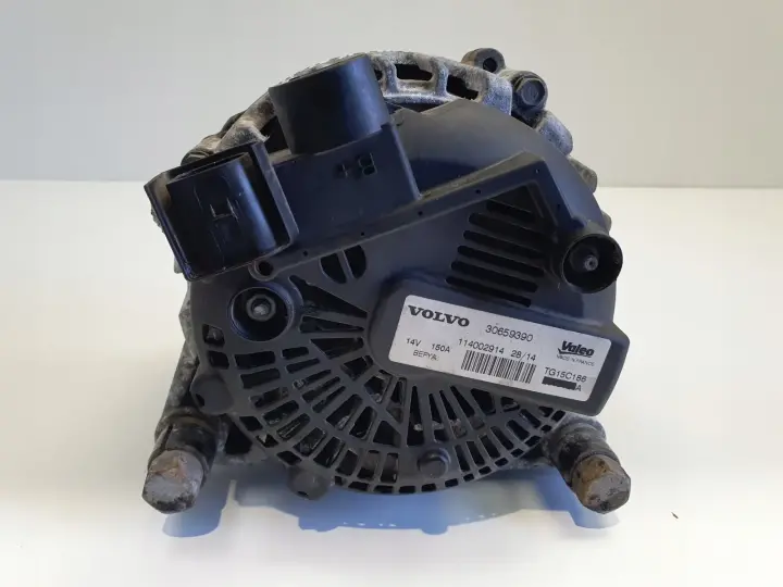 Volvo V70 III 1.6 D D2 ALTERNATOR valeo 30659390