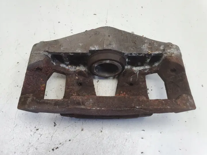 Volvo V40 II PRZEDNI ZACISK HAMULCOWY lewy przód KIEROWCY L.P 975
