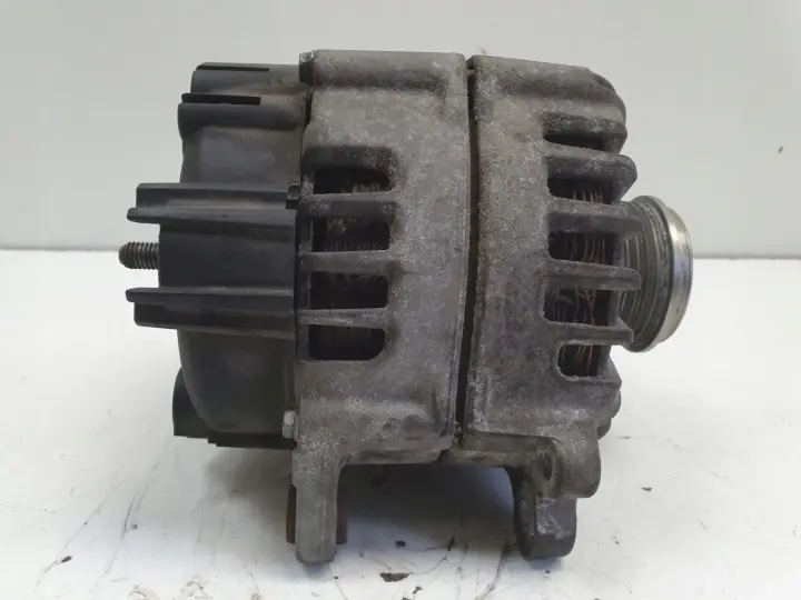 Audi A6 C7 3.0 TDI V6 ALTERNATOR 059903018T 180A valeo