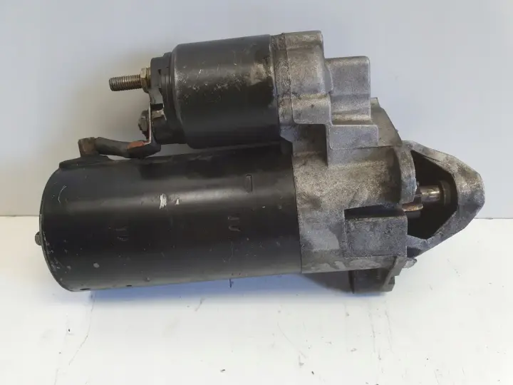 VW Passat B5 1.9 TDI ROZRUSZNIK bosch 068911024G 0001110128