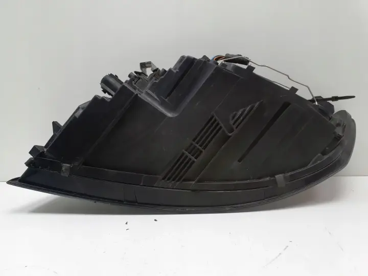 Volvo S40 II V50 LIFT XENON PRZEDNIA LAMPA PRAWA prawy przód 31265699