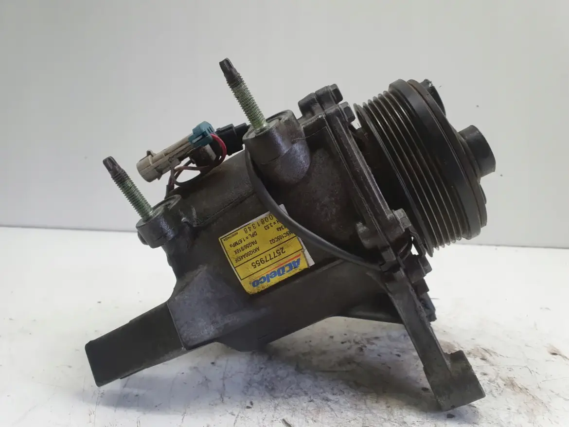Chevrolet Uplander 3.9 V6 SPRĘŻARKA KLIMATYZACJI 25777955