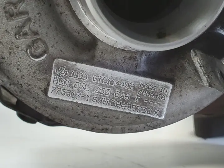 Audi A3 II 8P 1.6 TDI TURBOSPRĘŻARKA turbo 03L253016T