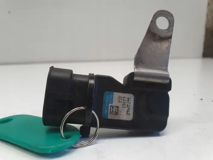 Opel Vectra C 2.2 16V CZUJNIK DOŁADOWANIA Map sensor 16212460