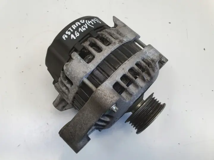 Opel Astra II G 1.6 16V ALTERNATOR