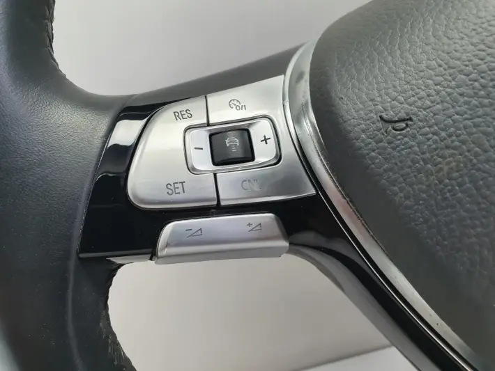 VW Golf VII R LINE KIEROWNICA SKÓRZANA ŁOPATKI