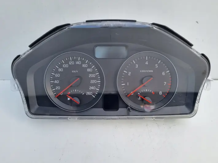 Volvo S40 II V50 1.8 2.0 16V LICZNIK ZEGARY europa 31296226