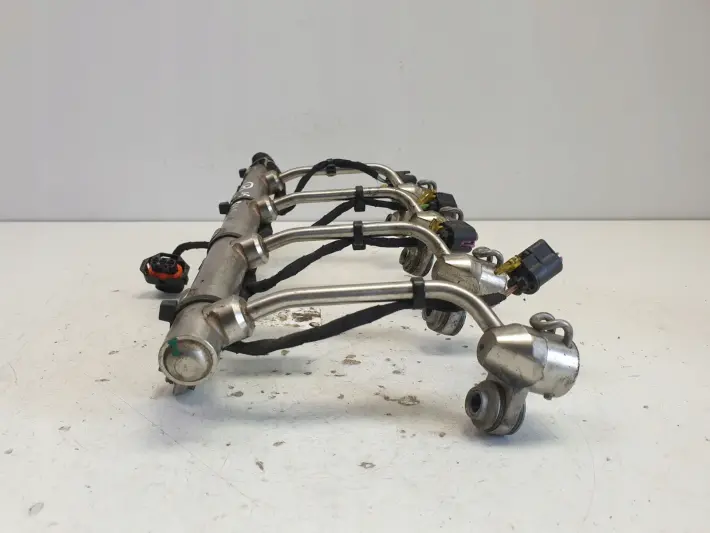 MG ZS 1.5 TGi LISTWA WTRYSKOWA