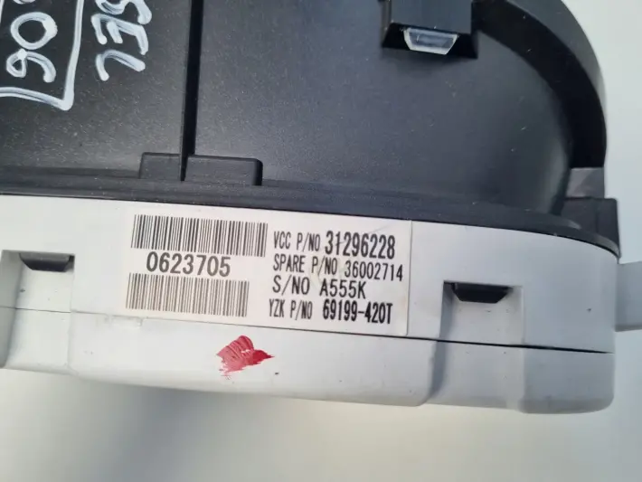 Volvo V50 S40 II 1.6 D LICZNIK ZEGARY Europa 31296228 36002714