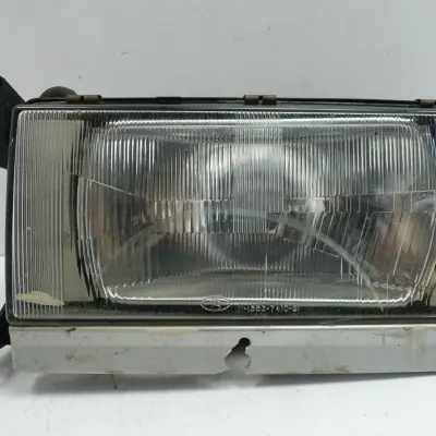 Volvo 740 760 PRZEDNIA LAMPA prawa EUROPA 3 piny