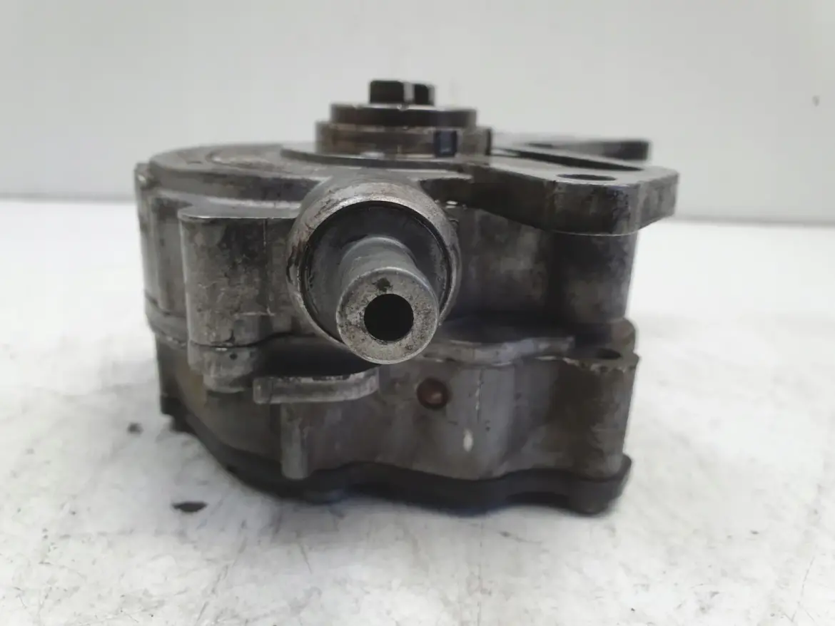 Skoda Fabia I 1.9 TDI 99-08r POMPA VACUM wakum LUK 038145209E
