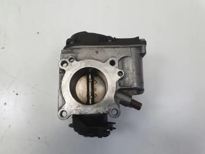 VW Golf IV 1.4 16V PRZEPUSTNICA 030133064F