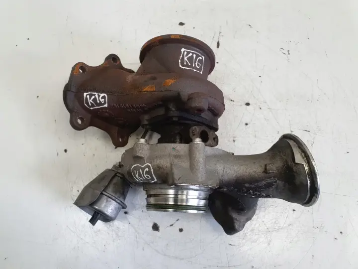 Volvo V60 II 2.0 D4 TURBOSPRĘŻARKA turbo 32240493 31491217