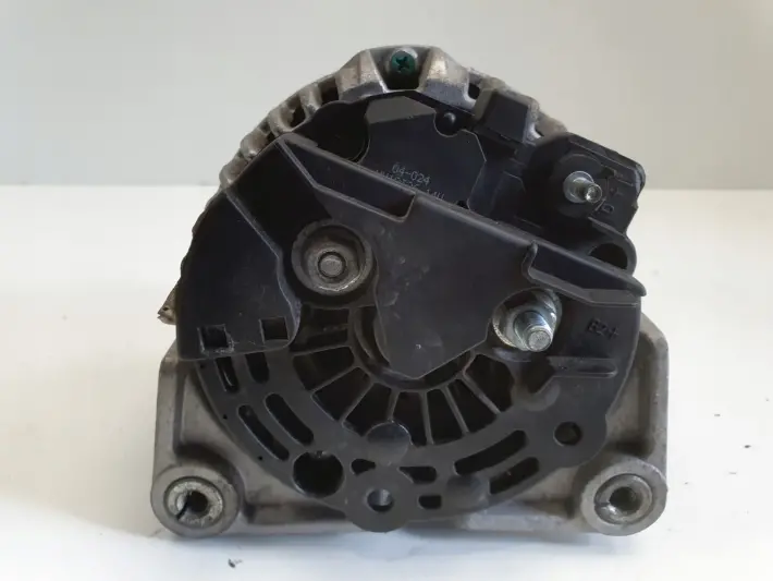 Opel Astra III H 1.6 16V ALTERNATOR BOSCH