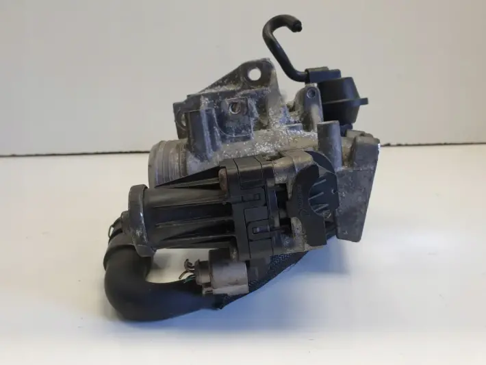 Volvo S60 II 2.0 D3 CHŁODNICA SPALIN EGR 30757742