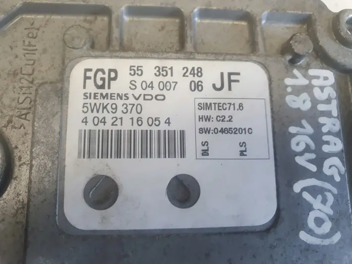 Opel Astra III H 1.8 16V STEROWNIK SILNIKA komputer 55351248 JF
