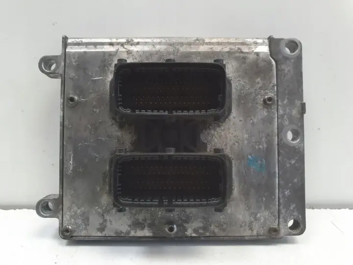 Saab 93 9-3 II 2.0 T STEROWNIK SILNIKA komputer 55353231