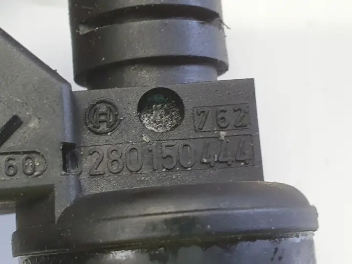 Audi A4 B5 1.8 20V WTRYSKIWACZ wtrysk 0280150444
