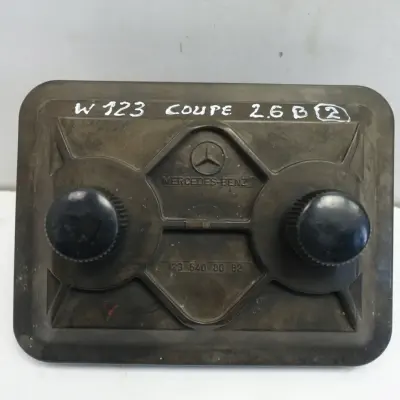 Mercedes W123 Coupe 2.6 B SKRZYNKA BEZPIECZNIKÓW