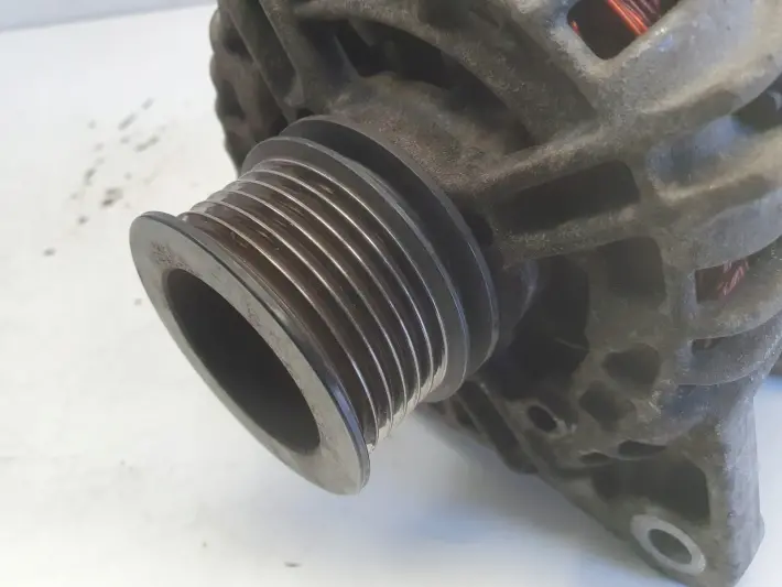 Clio III 1.6 16V ALTERNATOR 0124425034 120A bosch