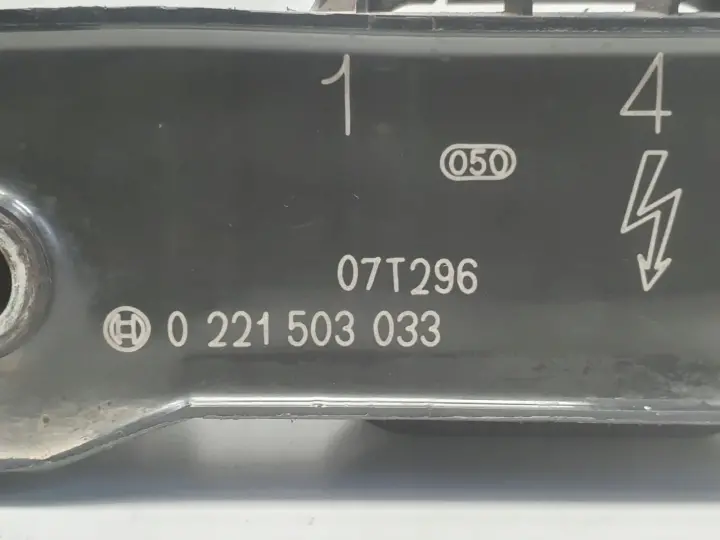 Mercedes W168 1.6 8V CEWKA ZAPŁONOWA 0221503033