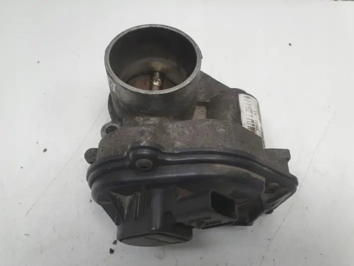 Ford C-Max 1.6 16V PRZEPUSTNICA VP4F9U-9E928-BA