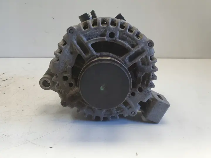 Volvo C30 2.4 D5 06-12r ALTERNATOR 0121615014