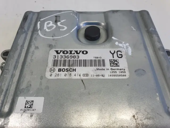 Volvo V40 II 2.0 D3 STEROWNIK SILNIKA komputer 31336983 0281018414