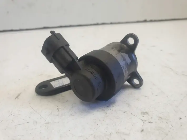 Opel Vectra C 1.9 CDTI ZAWÓR POMPY 0928400574