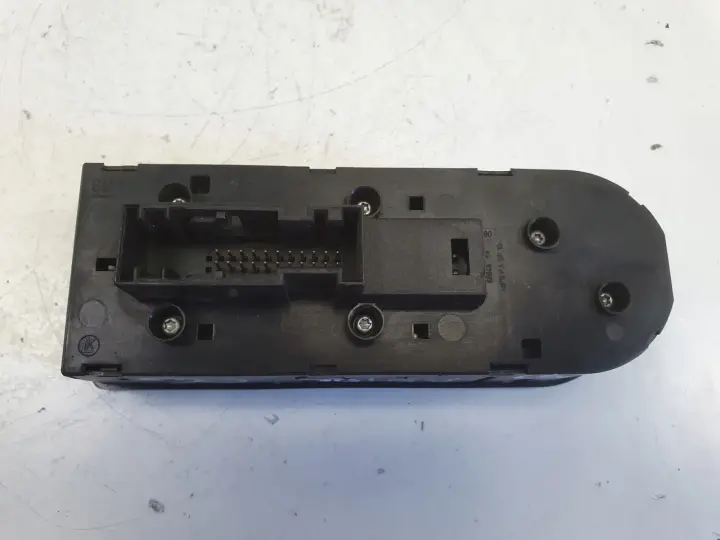 Opel Zafira B Astra H III PRZEŁĄCZNIK SZYB panel lewy przód 13183677