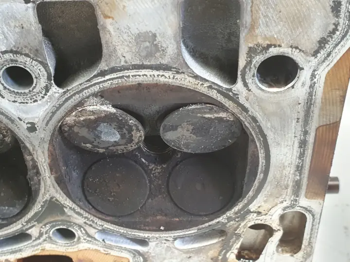 VW Polo IV 1.2 12V GŁOWICA CYLINDRÓW wałki 03E103373E