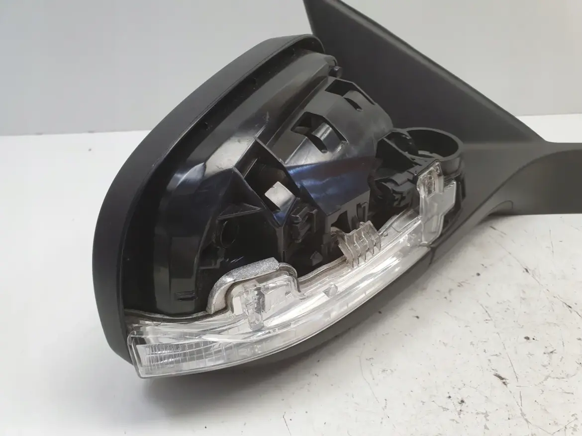 Volvo S80 II V70 III LIFT LUSTERKO PRAWE PASAŻERA 6 kabli 31298828 EUROPA