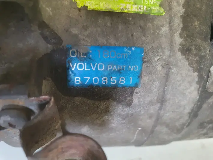 Volvo S60 V70 II 2.4 B SPRĘŻARKA KLIMATYZACJI 8684287