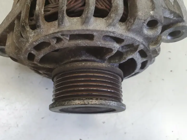 Opel Vectra C 1.9 CDTI ALTERNATOR denso 93169028 105A