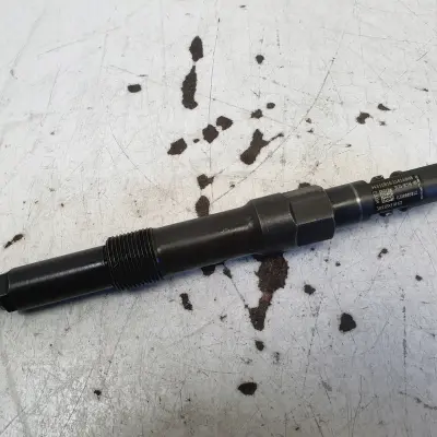 Ford Mondeo III MK3 2.0 TDCI WTRYSKIWACZ wtrysk 3S7Q-9K546-BB