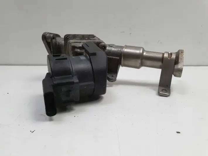 BMW E87 E90 2.0 i ZAWÓR EGR 7563241