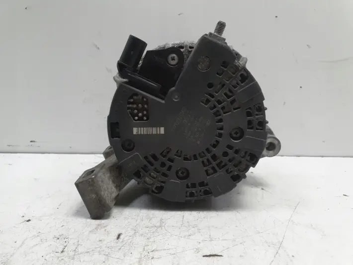 Volvo V70 III XC70 II 2.4 D5 ALTERNATOR 31419556