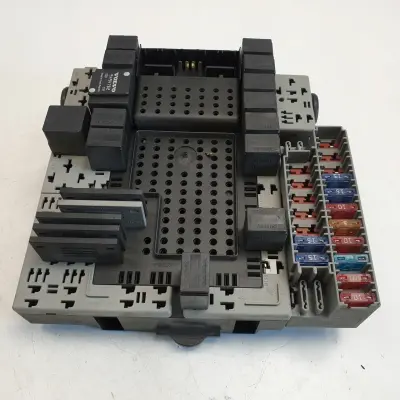 Volvo V70 XC XC70 2.4 T SKRZYNKA MODUŁ REM 8651547