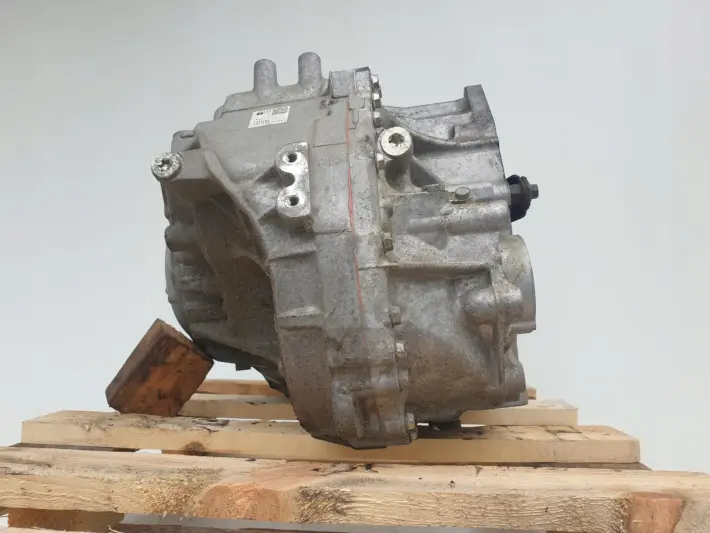 Volvo V60 II 2.0 T TURBO AUTOMATYCZNA SKRZYNIA BIEGÓW TG-81SC 1285194