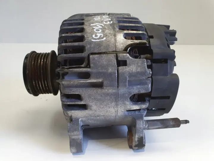 Audi A3 II 8P 1.9 TDI ALTERNATOR Valeo 06F903023C 140A