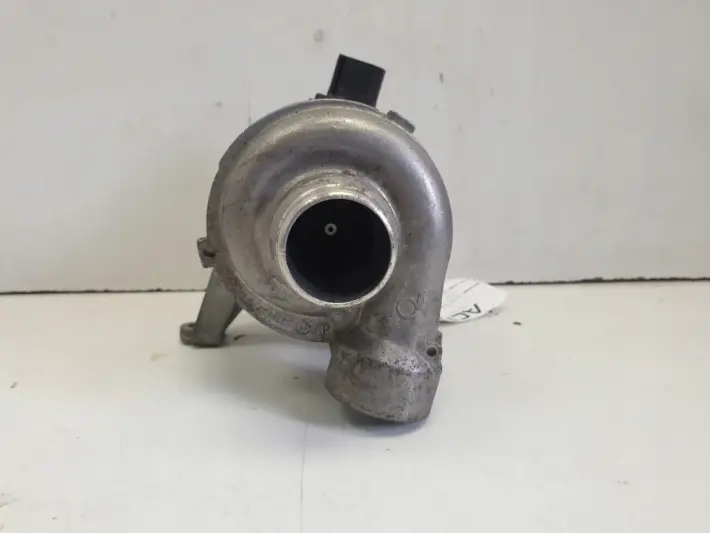Volvo V40 II 1.5 T turbo POMPA WODY 31368715