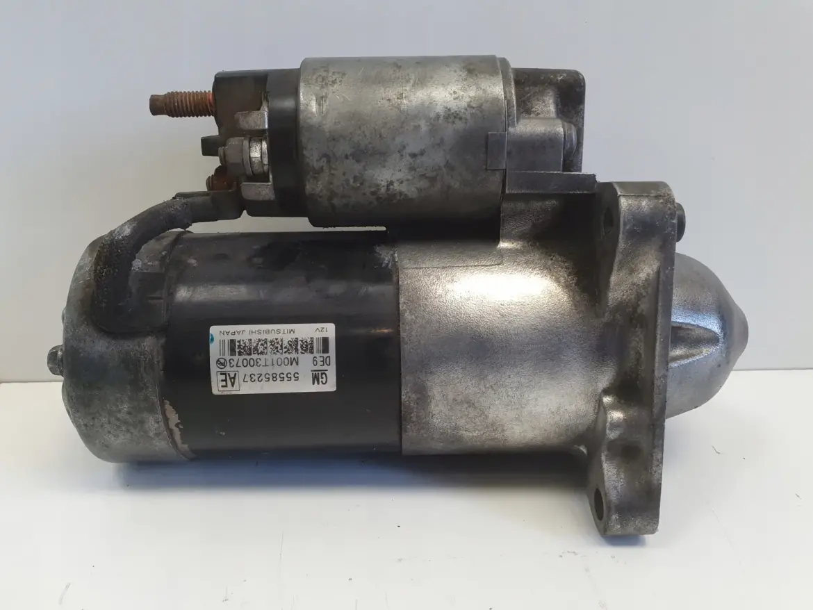 Opel Astra IV J 2.0 CDTI ROZRUSZNIK bosch 55585237 M001T30073