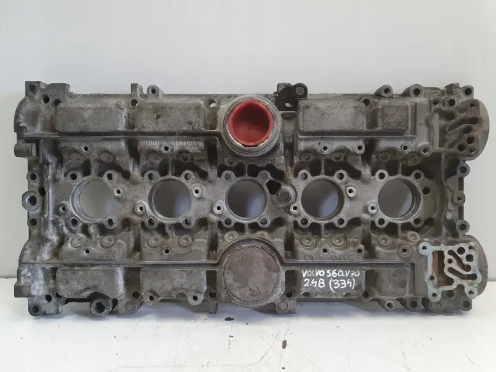 Volvo S60 V70 II 2.0 2.4 T POKRYWA ZAWORÓW 1001761