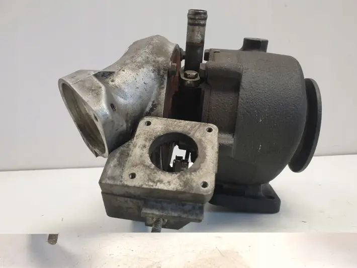 BMW E90 E91 2.0 D TURBOSPRĘŻARKA turbo 7795496